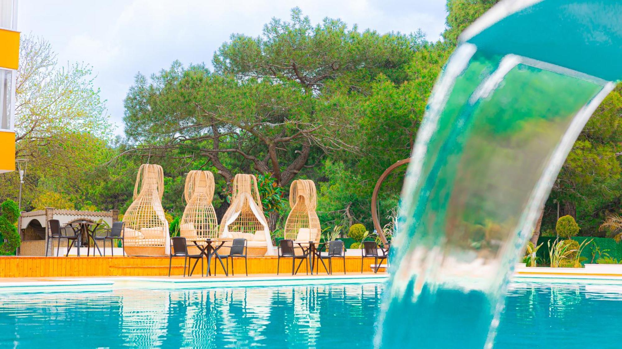 Lara Garden Hotel Antalya Bagian luar foto